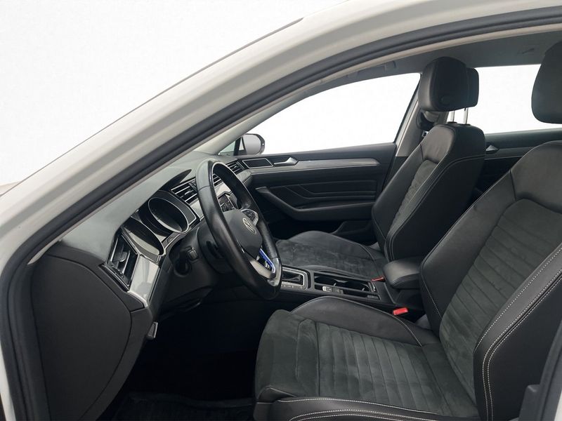 Volkswagen Passat bild 12