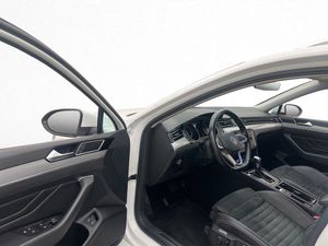 Volkswagen Passat bild 11