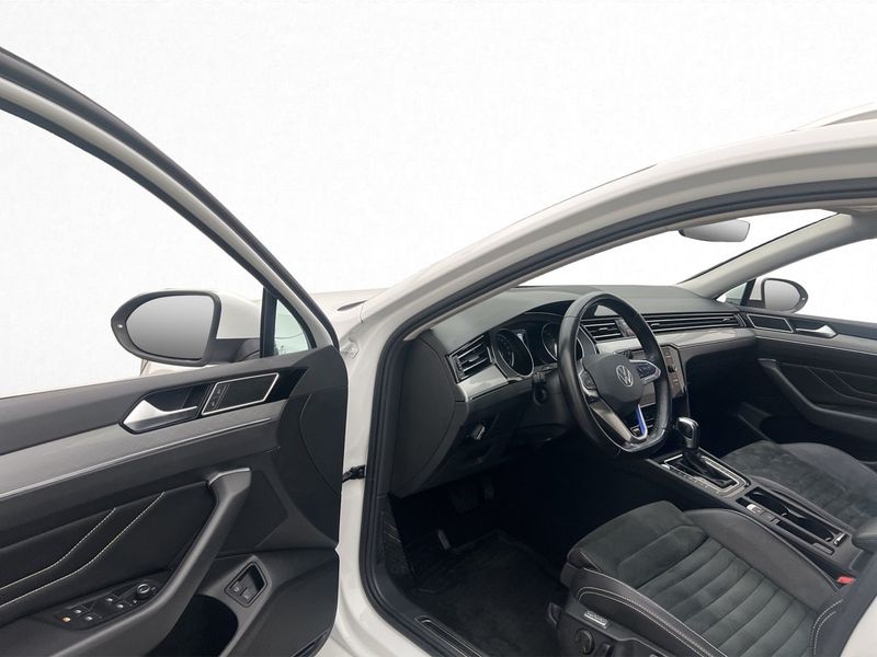 Volkswagen Passat bild 11