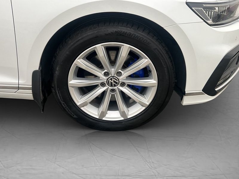 Volkswagen Passat bild 10
