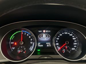 Volkswagen Passat bild 21