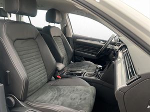 Volkswagen Passat bild 15