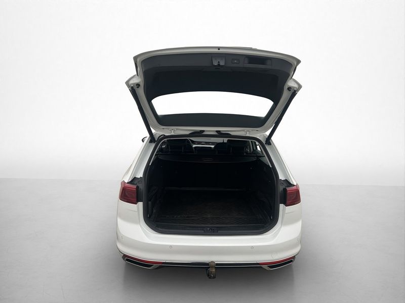Volkswagen Passat bild 18