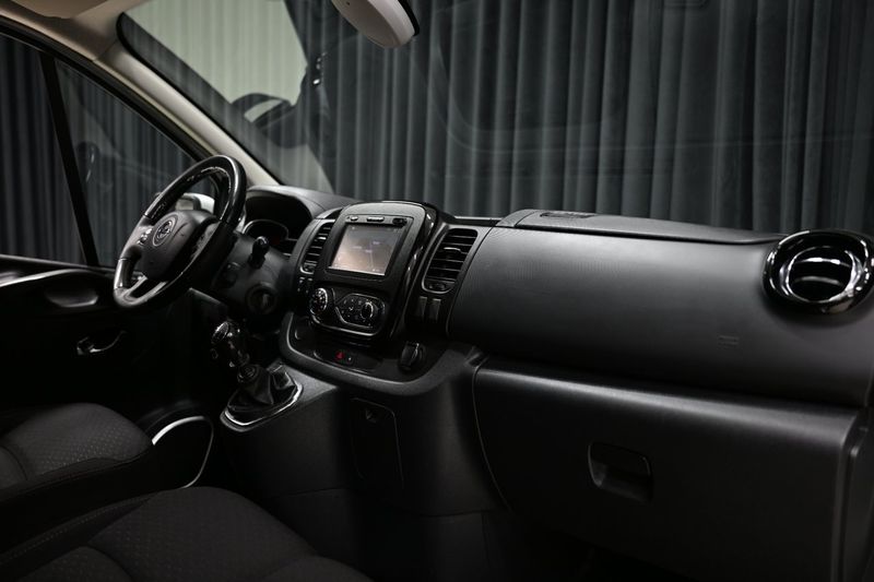 Opel Vivaro bild 23