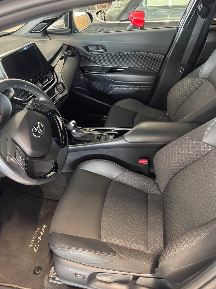 Toyota C-HR bild 9