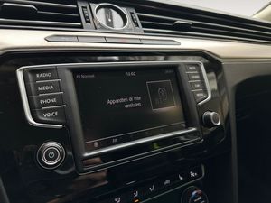 Volkswagen Passat bild 23