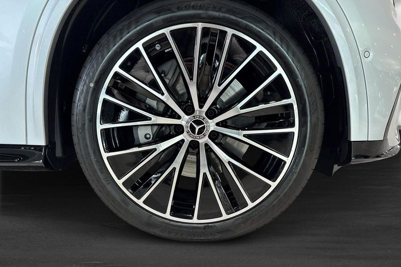 Mercedes GLC400 bild 5