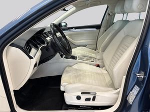 Volkswagen Passat bild 8