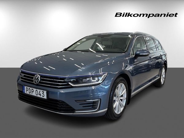 Volkswagen Passat GTE 1.4 TSI Executive Drag Vinterhjul Bensin Värmare - 2017
