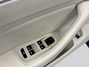 Volkswagen Passat bild 19