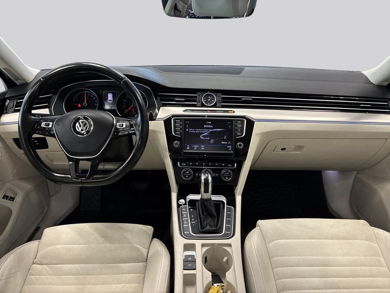 Volkswagen Passat bild 7
