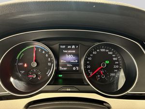 Volkswagen Passat bild 11