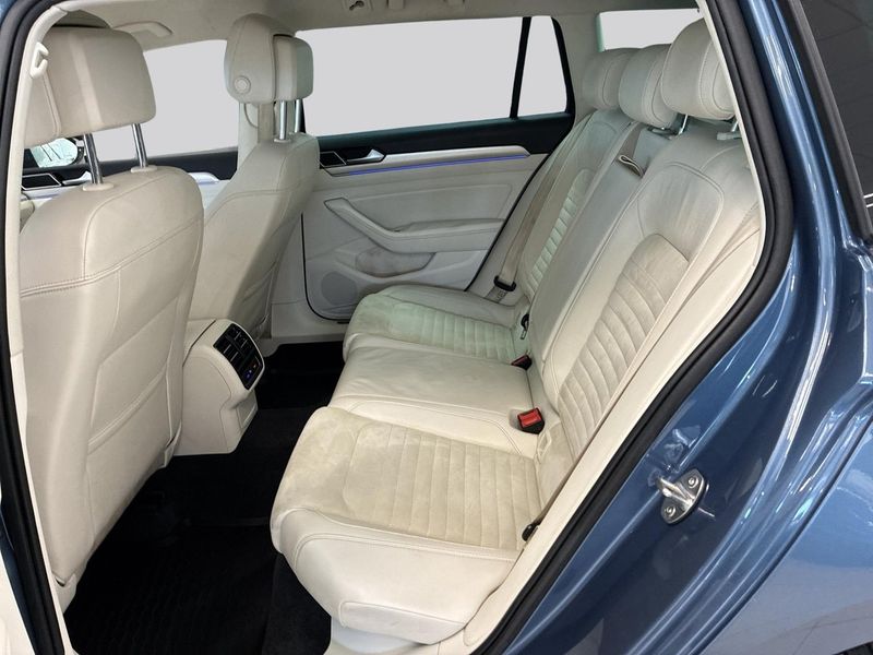 Volkswagen Passat bild 9