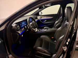 Mercedes E63 AMG bild 9