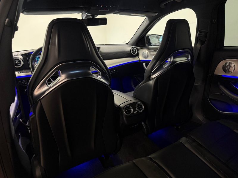 Mercedes E63 AMG bild 15