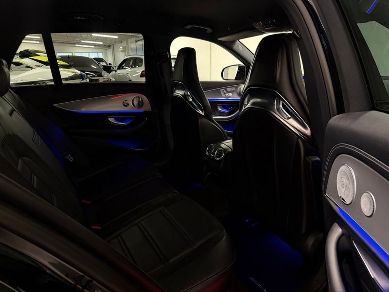 Mercedes E63 AMG bild 16