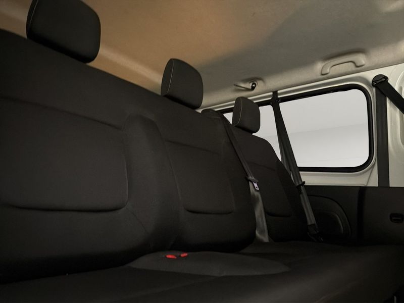 Renault Trafic bild 26