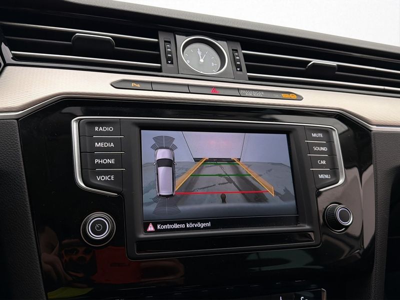 Volkswagen Passat bild 14