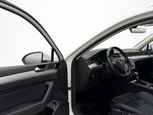 Volkswagen Passat bild 30