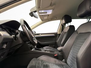 Volkswagen Passat bild 11