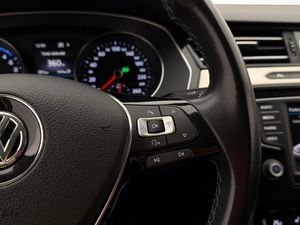 Volkswagen Passat bild 24