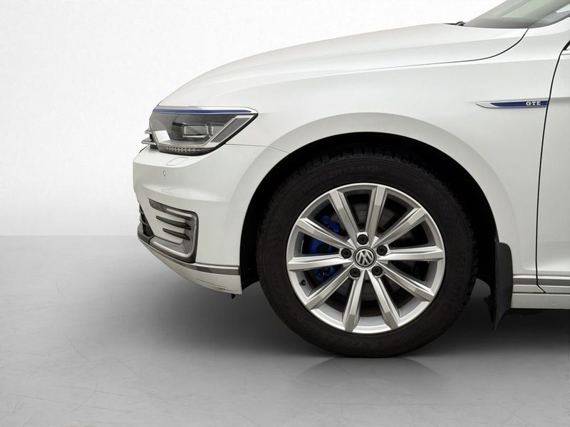 Volkswagen Passat bild 26