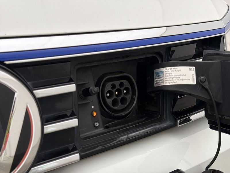Volkswagen Passat bild 9