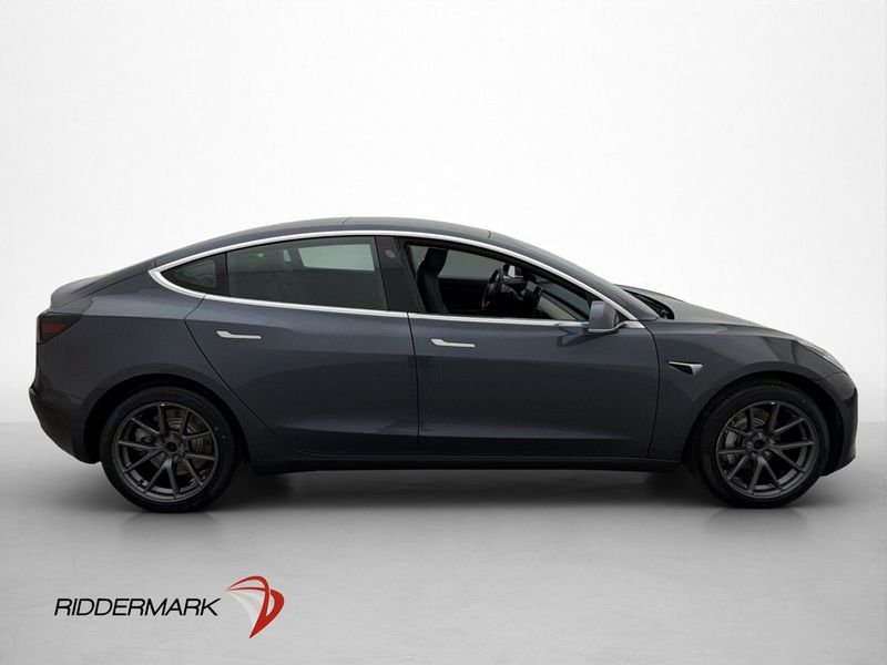 Tesla Model 3 bild 8
