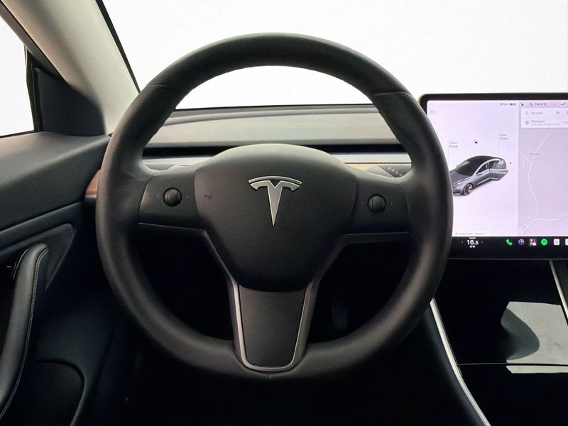 Tesla Model 3 bild 12