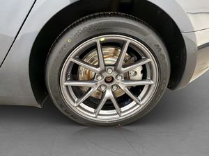 Tesla Model 3 bild 28