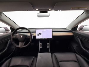 Tesla Model 3 bild 23