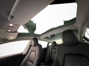 Tesla Model 3 bild 14
