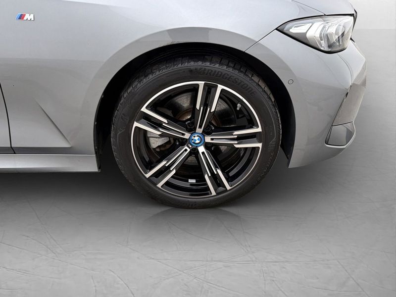 BMW 330 bild 30