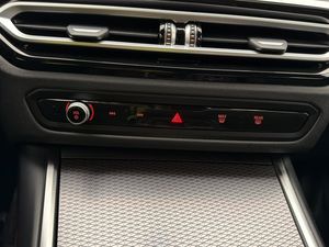 BMW 330 bild 19