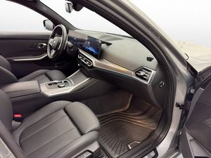 BMW 330 bild 32