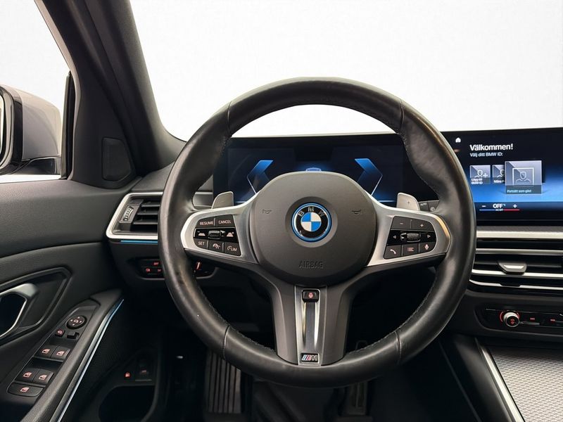BMW 330 bild 12
