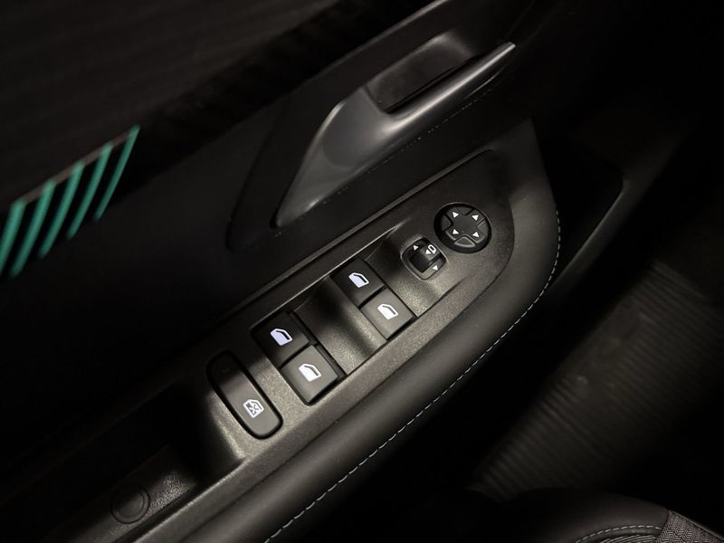 Peugeot 208 bild 23
