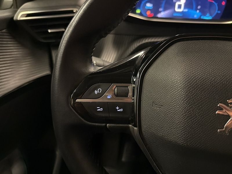 Peugeot 208 bild 16