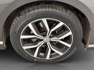 Volkswagen Passat bild 26