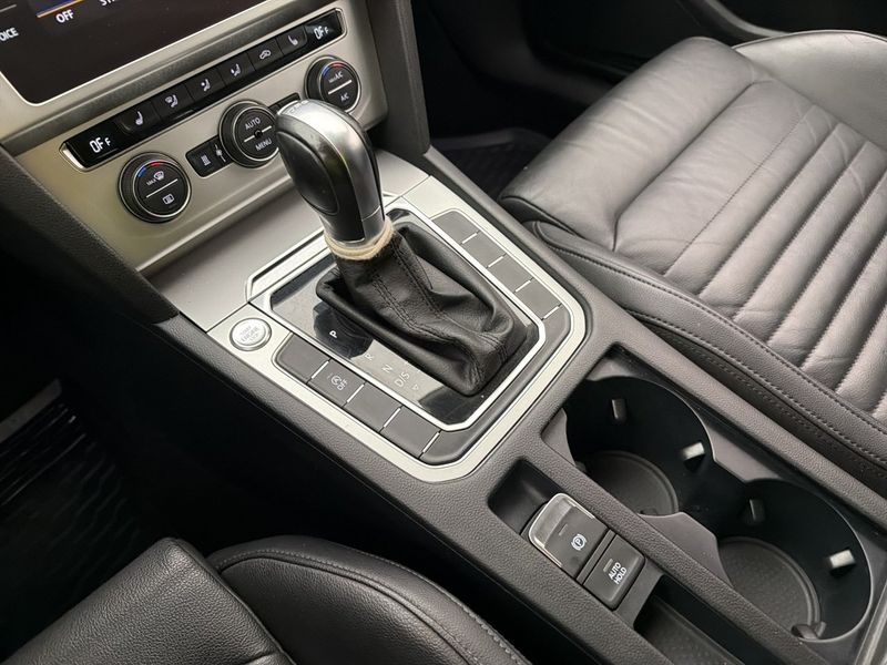 Volkswagen Passat bild 19