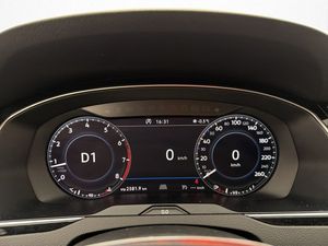 Volkswagen Passat bild 14