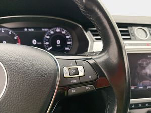 Volkswagen Passat bild 15