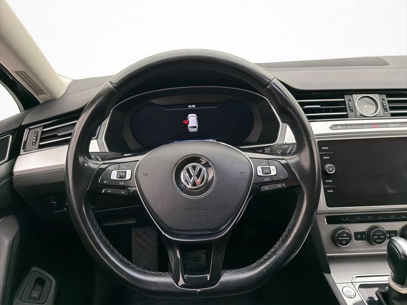 Volkswagen Passat bild 12