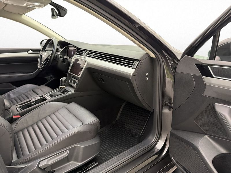 Volkswagen Passat bild 22