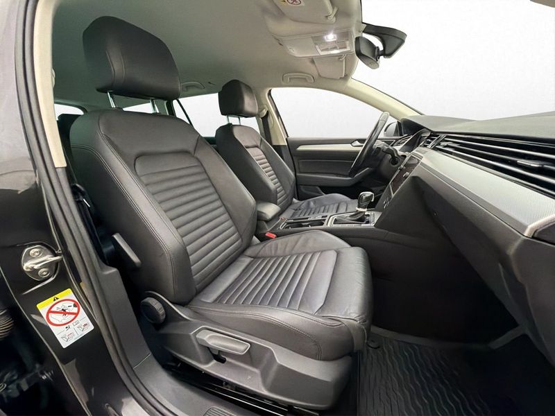 Volkswagen Passat bild 21
