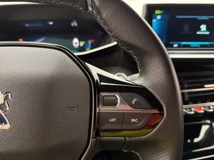 Peugeot e-208 bild 18