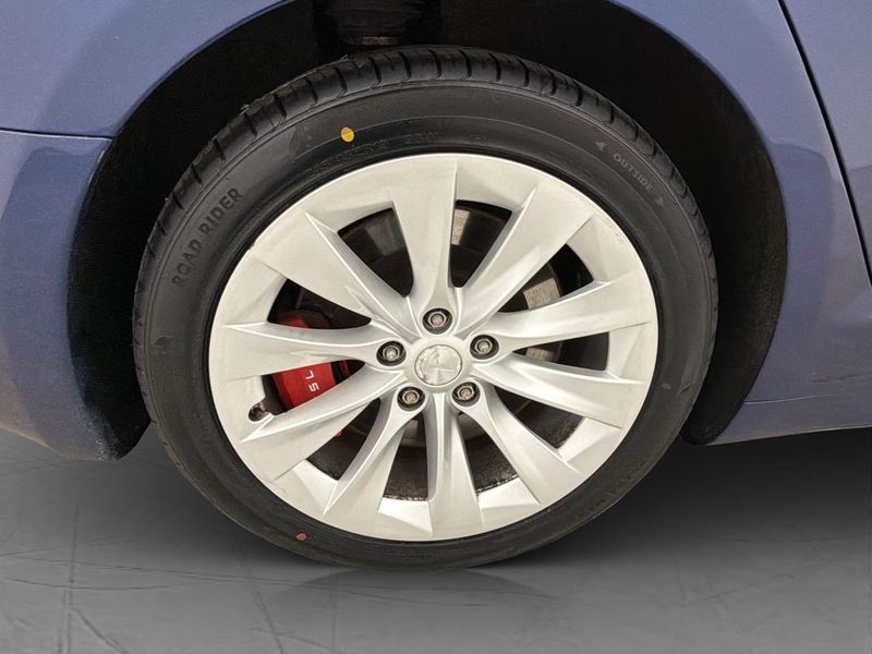 Tesla Model S bild 32