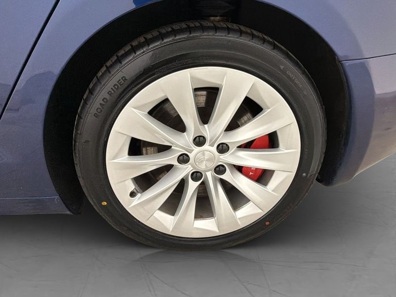 Tesla Model S bild 35