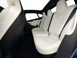 Tesla Model S bild 28