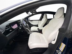 Tesla Model S bild 11